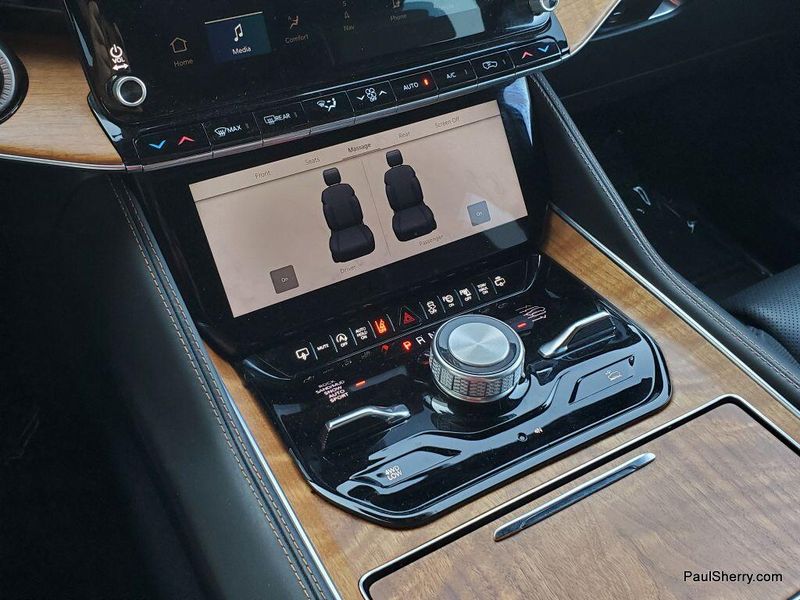 2024 Jeep Grand Wagoneer L III photo 41