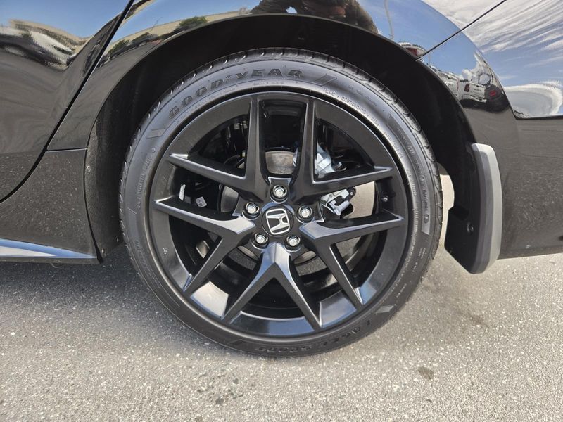 Used 2025 Honda Civic Sedan Sport CVT
