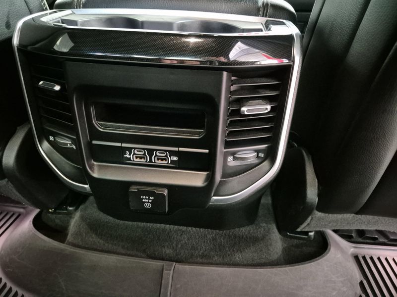 2020 RAM 1500 LaramieImage 10