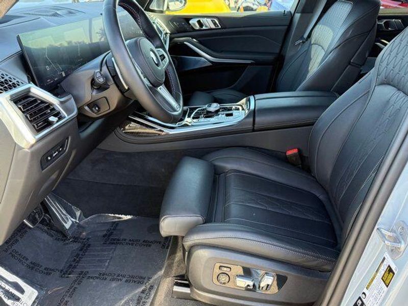 Used 2025 BMW X7 M60iImage 22