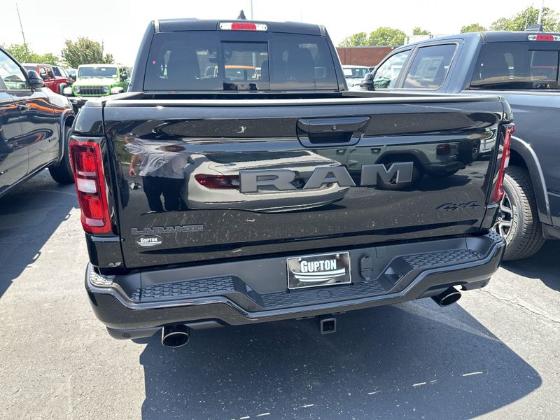 New 2025 RAM 1500 Laramie Crew Cab 4x4 5