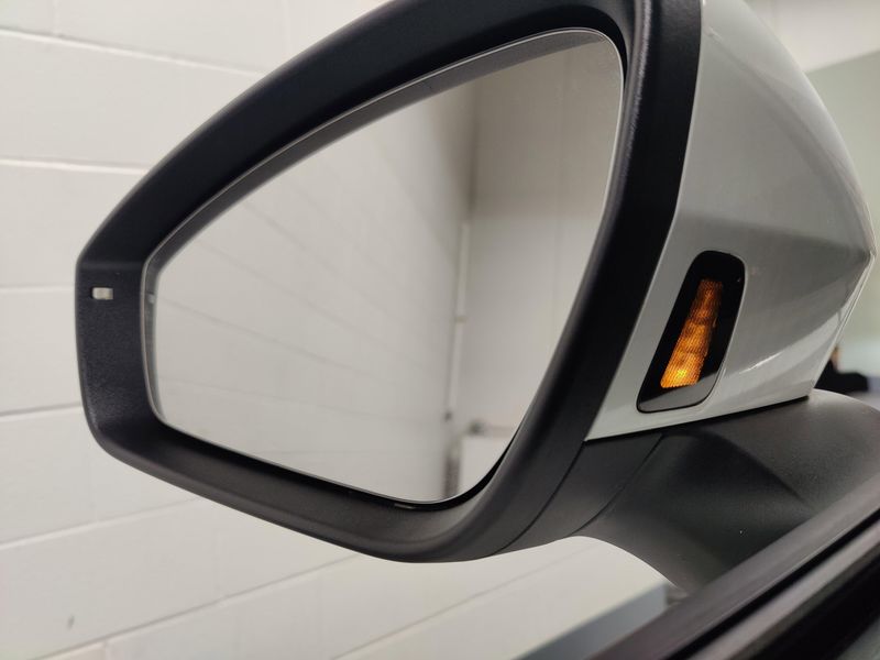 Used 2024 Volkswagen ID.4 StandardImage 7