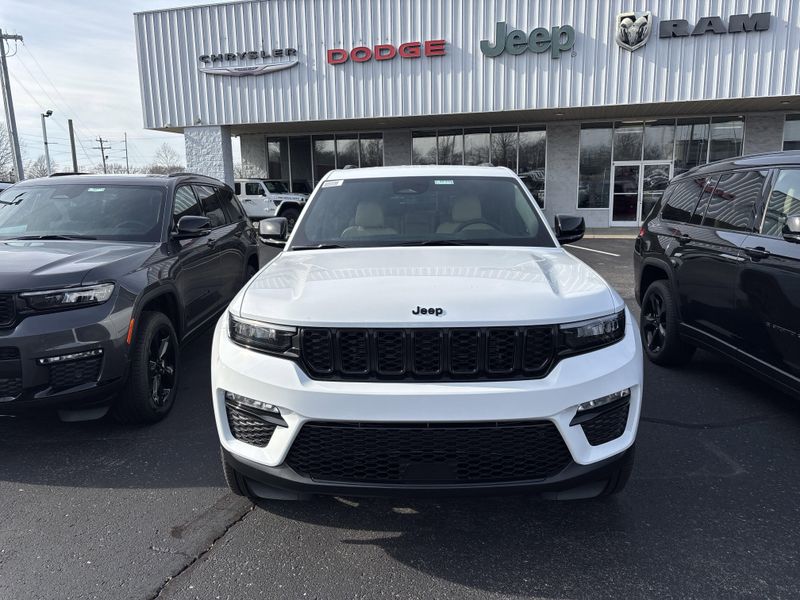 New 2025 Jeep Grand Cherokee Limited 4x4Image 2
