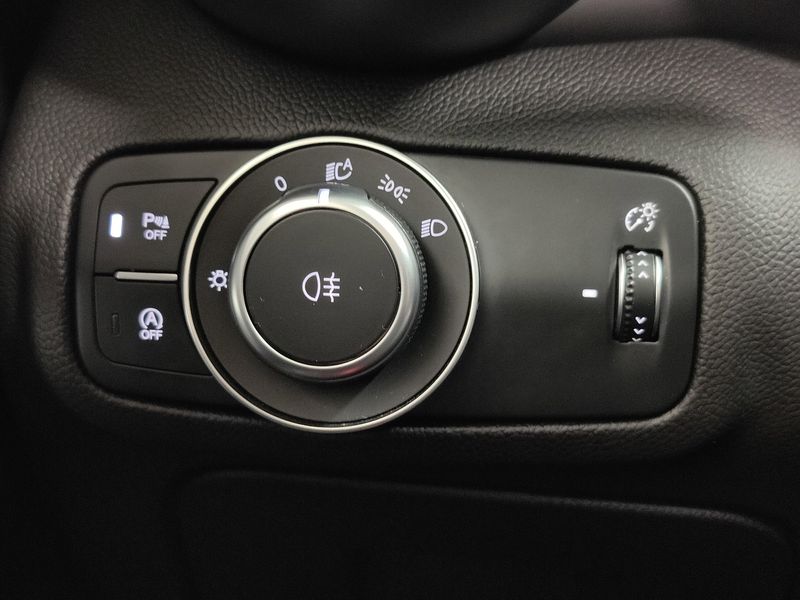 Used 2022 Alfa Romeo Giulia Veloce Premium AWD w/Sunroof/navImage 27