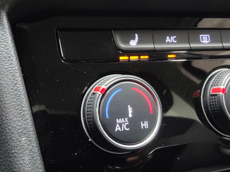 Used 2023 Volkswagen Taos S 4-Motion AWD w/Dr AssistImage 18