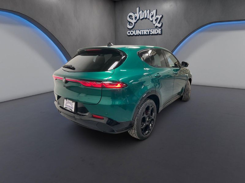 New 2026 Alfa Romeo Tonale Veloce AwdImage 9