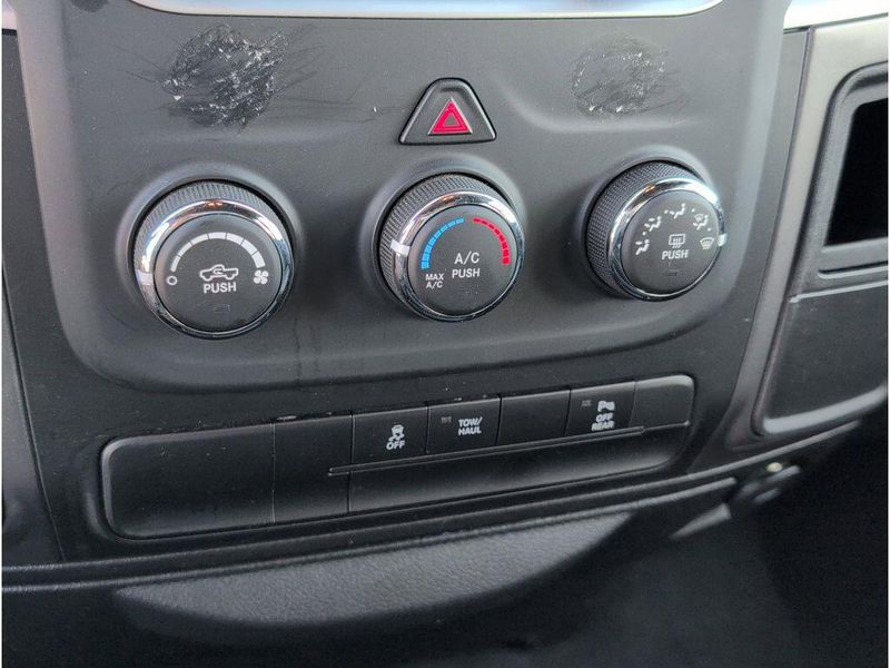 Used 2024 RAM 1500 Classic WarlockImage 16