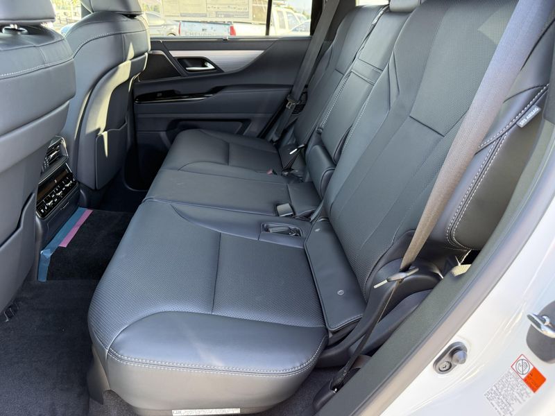 New 2026 Lexus LX 700h F SPORT HandlingImage 29