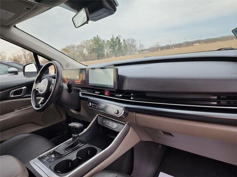 2025 Kia Carnival LXSImage 30