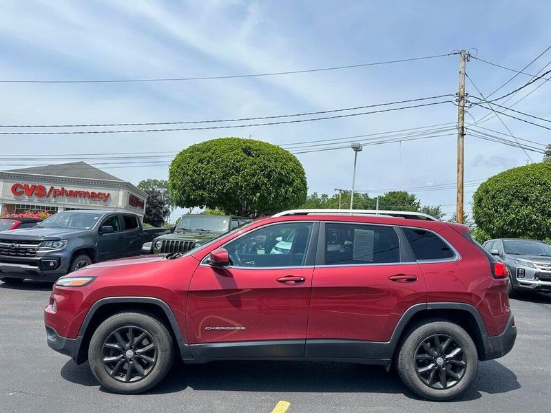 2017 Jeep Cherokee LatitudeImage 7