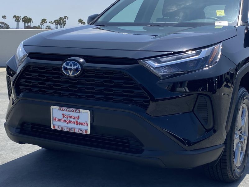 2024 Toyota RAV4 XLEImage 9