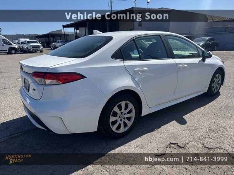 2021 Toyota Corolla LEImage 5