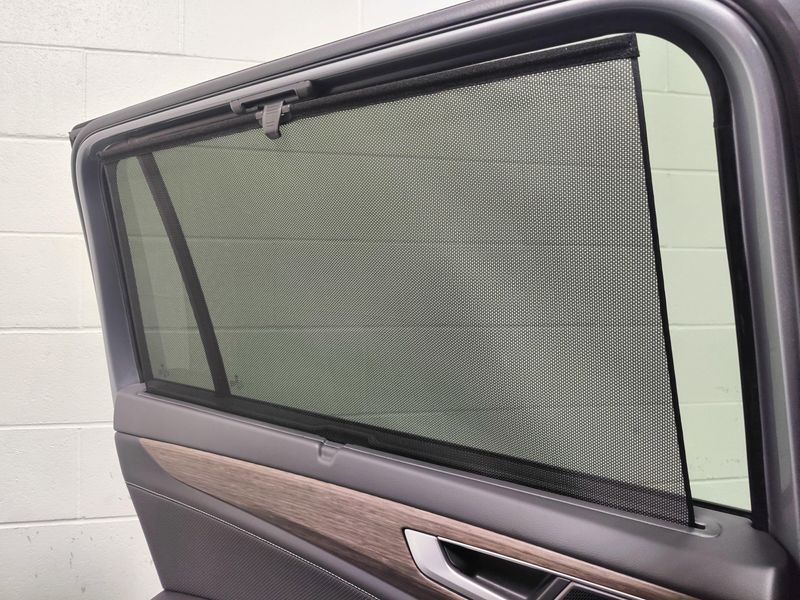 Used 2025 Volkswagen Atlas SEL Premium AWD R-Line w/Sunroof/NavImage 23