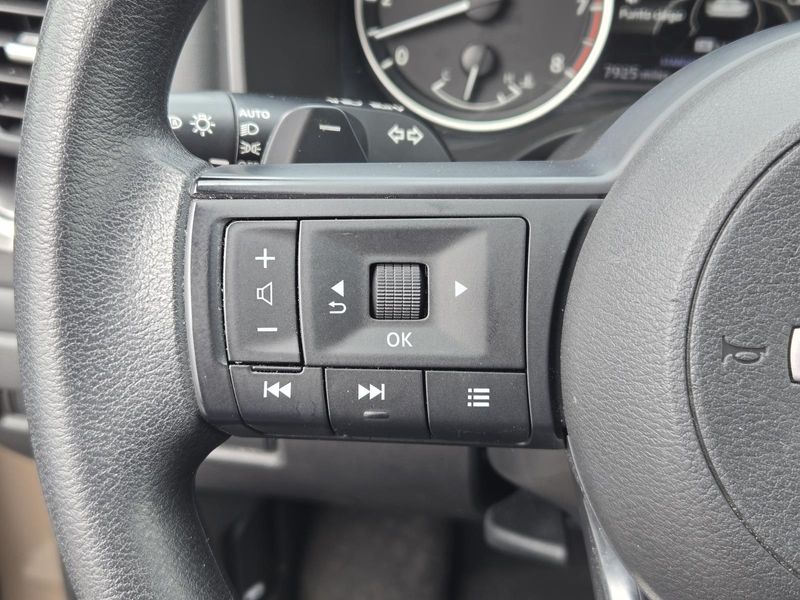 Used 2024 Nissan Rogue FWD SV