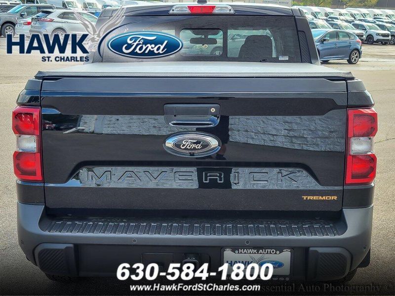 2024 Ford Maverick Lariat photo 2