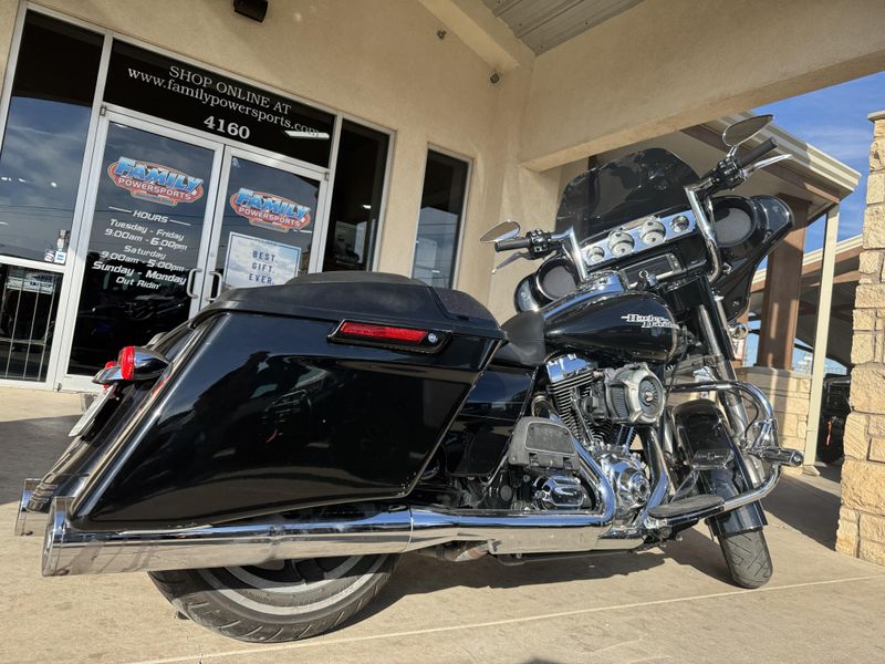 2015 HARLEY STREET GLIDE SPECIALImage 8