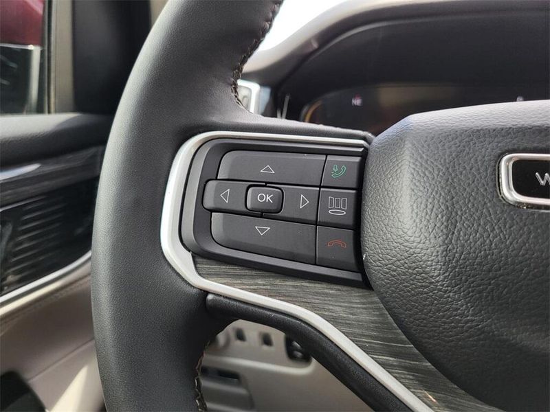2022 Jeep Wagoneer Series IIIImage 14