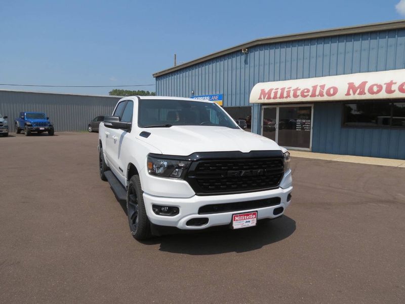 2022 RAM 1500 Big Horn 4x4 4dr Crew Cab 5.6 ft. SB PickupImage 3