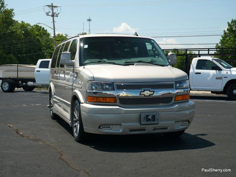 Used 2019 Chevrolet Express 2500 Image 13