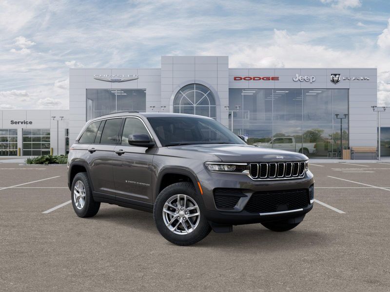 New 2025 Jeep Grand Cherokee Laredo X 4x4Image 19