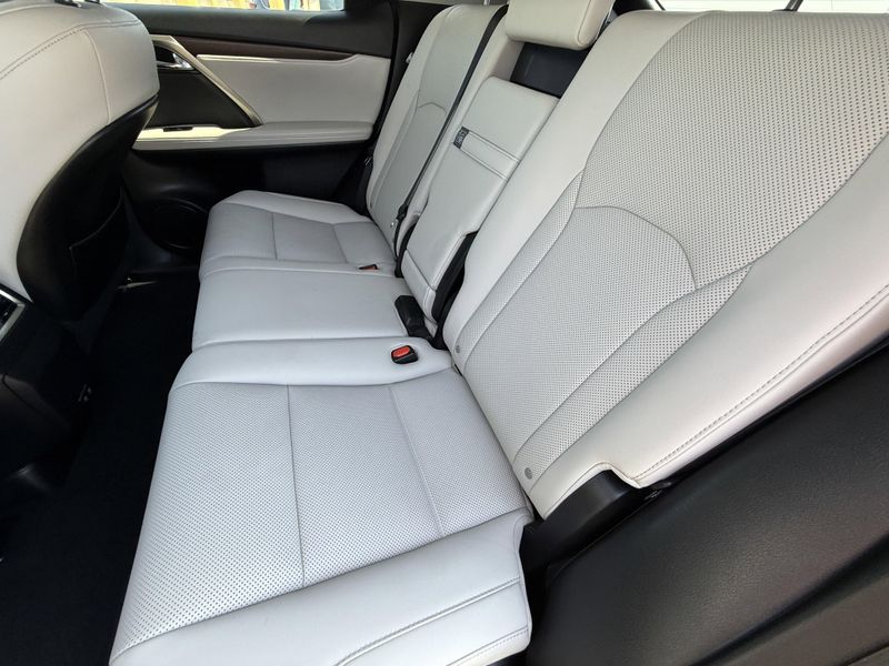 2022 Lexus RX 350Image 31
