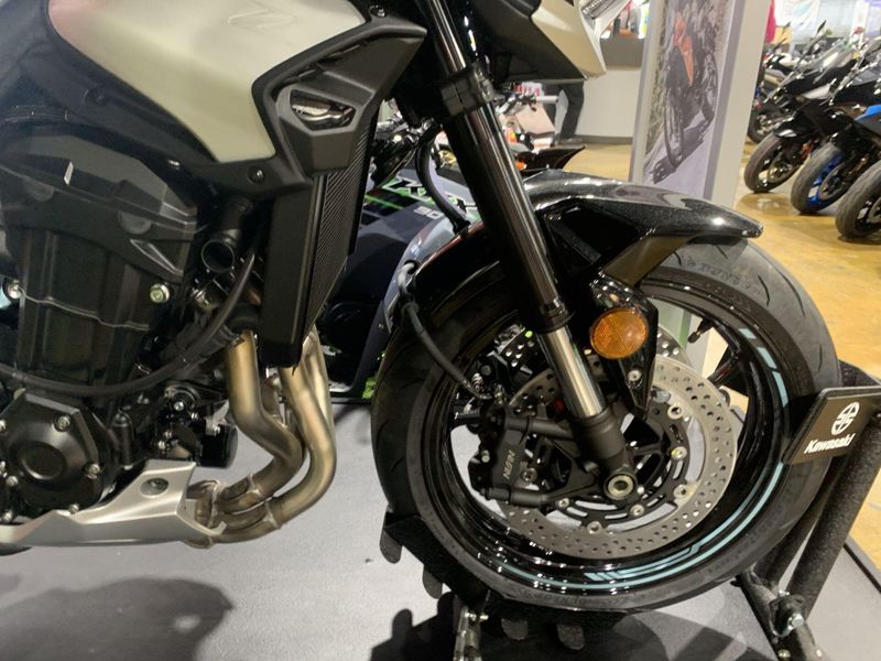 New 2025 Kawasaki Z900 ABS Image 12