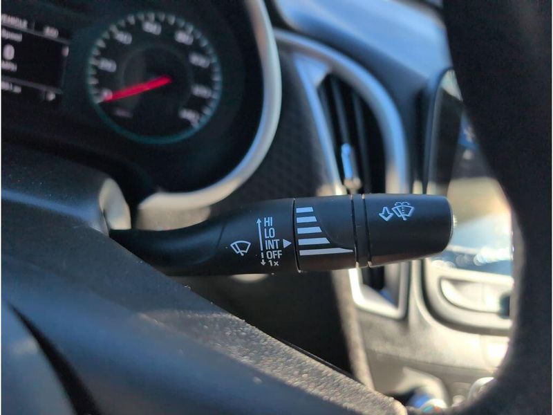 Used 2023 Chevrolet Malibu LTImage 23