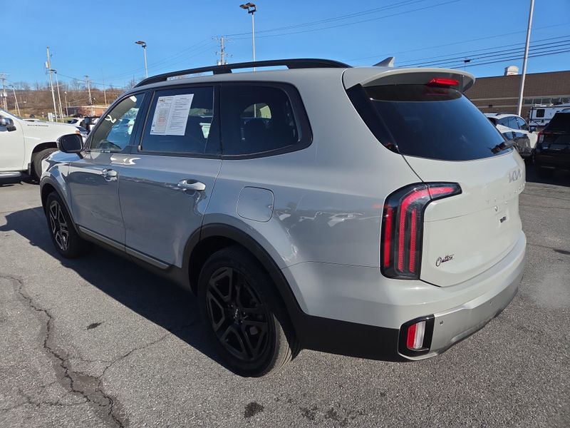 2023 Kia Telluride EX X-Line photo 2