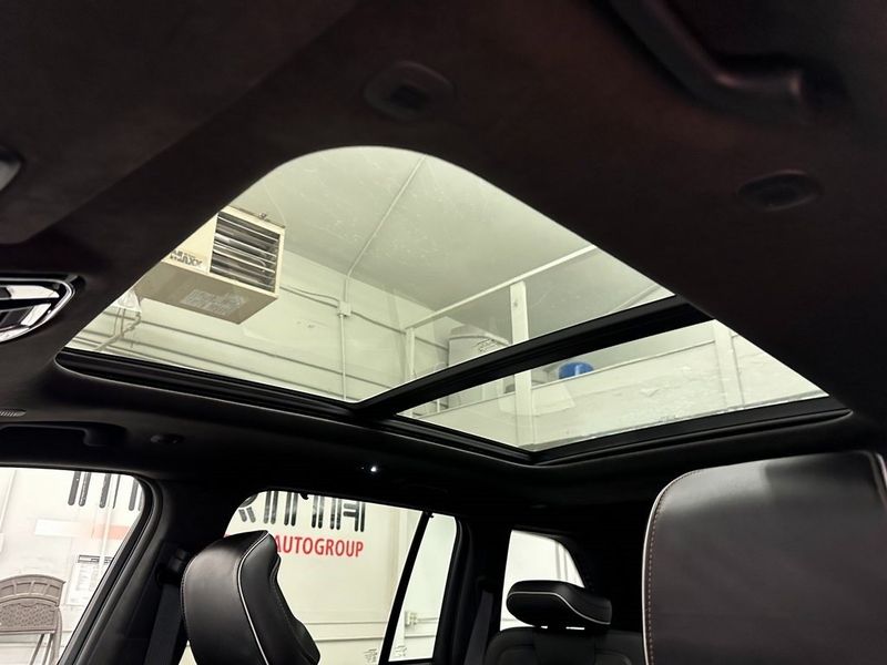 2022 Jeep Grand Cherokee SUMMIT RESERVEImage 25