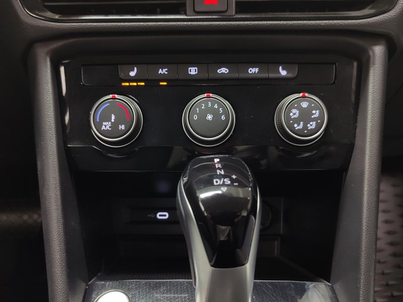 Used 2025 Volkswagen Taos S 4-Motion AWDImage 14