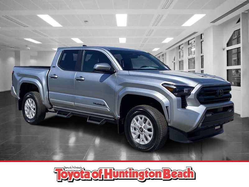 2025 Toyota Tacoma SR5Image 1