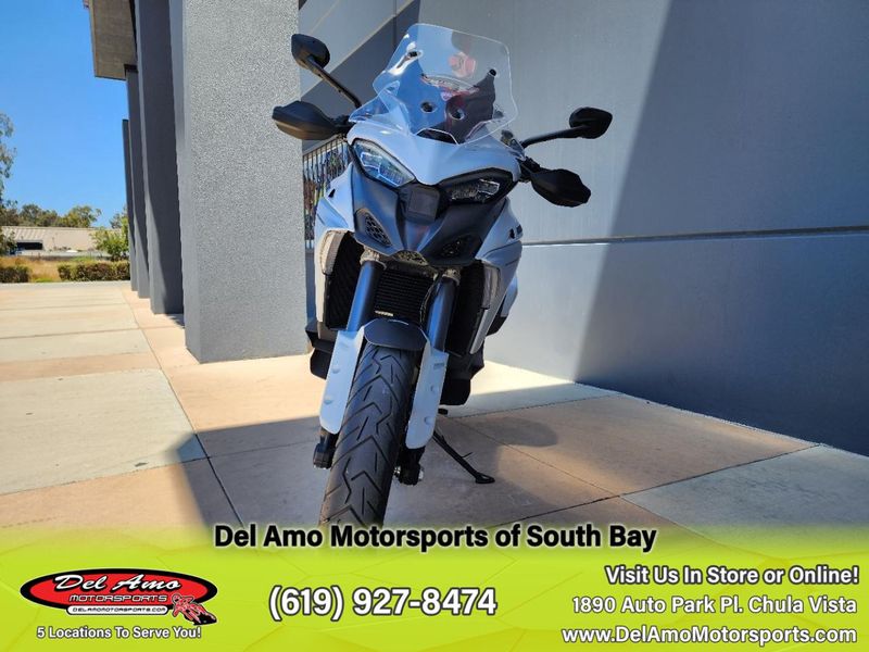 2023 Ducati MULTISTRADA V4 S TRAVEL & RADAR  in a ICEBERG WHITE exterior color. Del Amo Motorsports of South Bay (619) 547-1937 delamomotorsports.com 