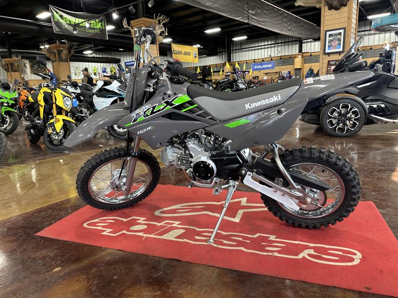 2025 Kawasaki KLX 110R L BATTLE GRAYImage 2