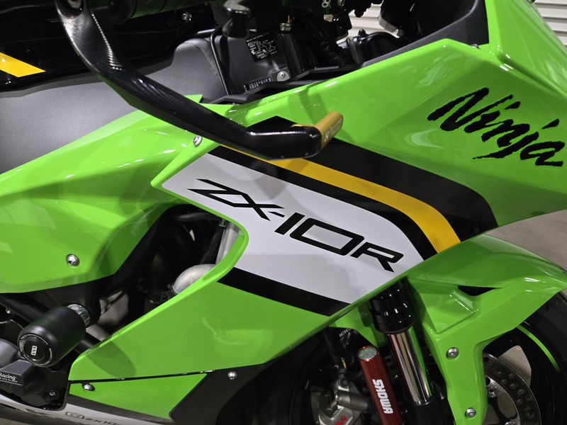USED 2025 KAWASAKI NINJA ZX10R ABS KRT EDITION Image 7