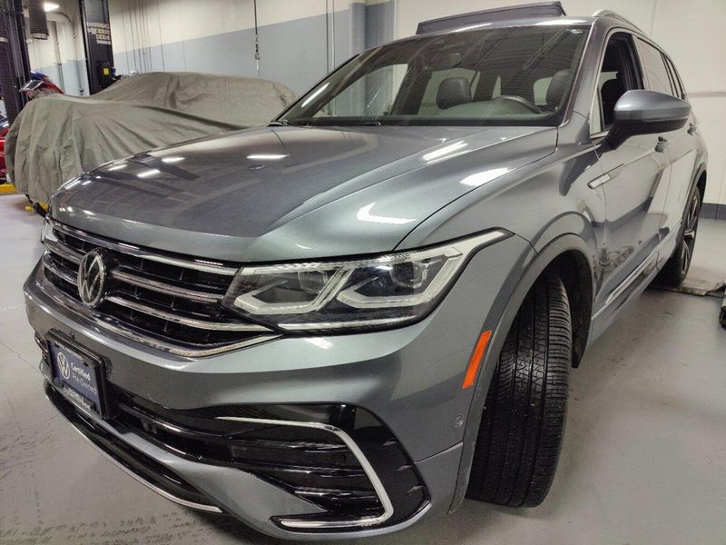 2022 Volkswagen Tiguan SEL R-Line AWD w/Sunroof/NavImage 11