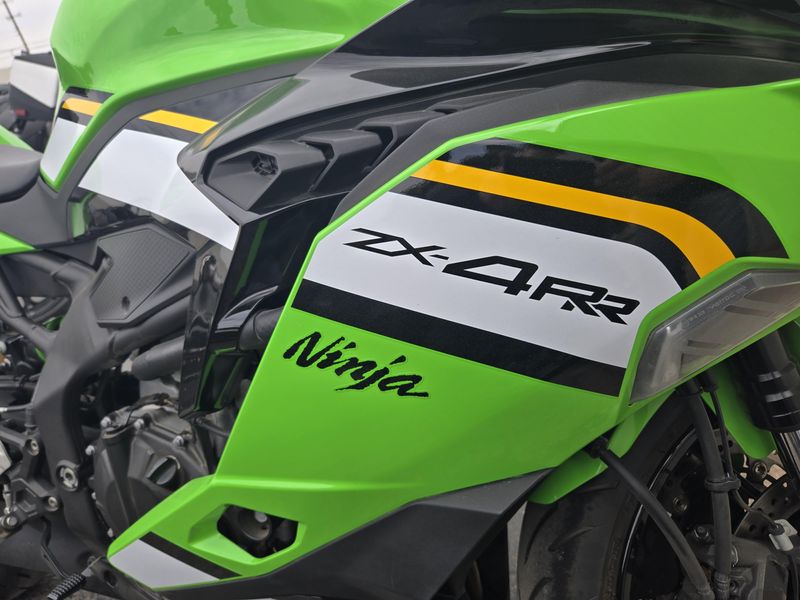 USED 2025 KAWASAKI NINJA ZX-4RR ABS Image 11