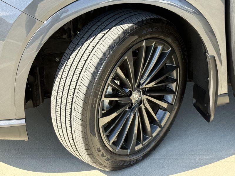 Used 2025 Lexus RX 350h PremiumImage 17