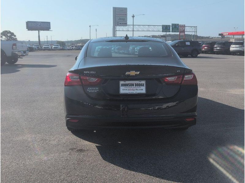 Used 2023 Chevrolet Malibu LTImage 4