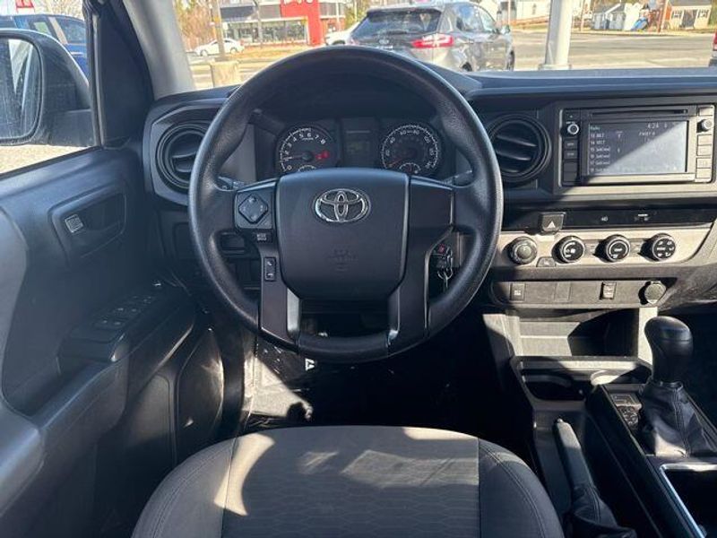 2017 Toyota Tacoma SR