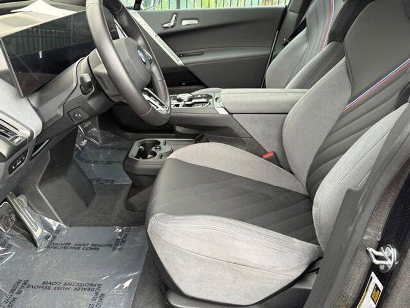 Used 2026 BMW iX xDrive60Image 20