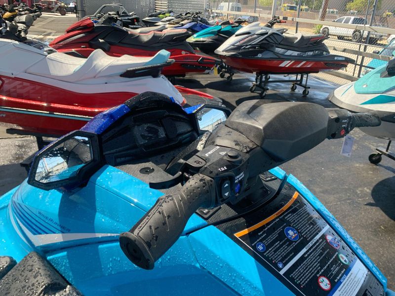 New 2025 Yamaha VX LIMITED Image 17