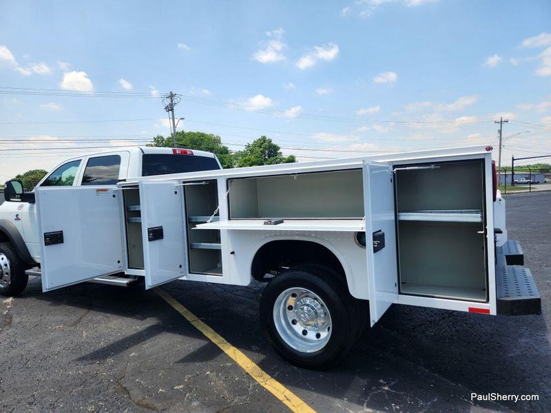 New 2024 RAM 5500 Tradesman Chassis Crew Cab 4x4 84