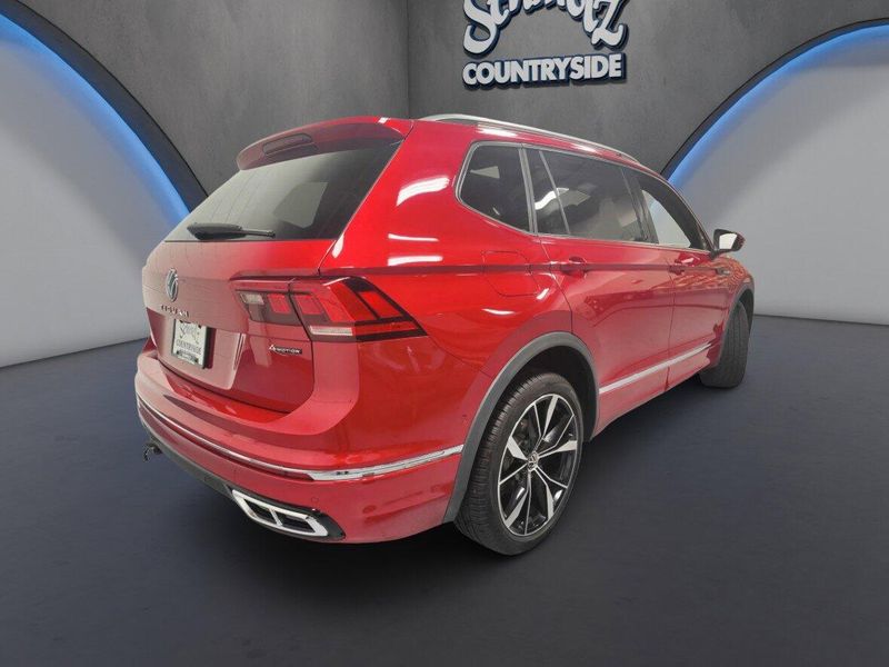 Used 2024 Volkswagen Tiguan AWD SEL R-Line w/Sunroof/NavImage 16