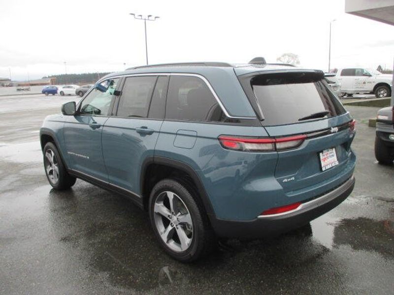 New 2026 Jeep Grand Cherokee Limited 4x4Image 13