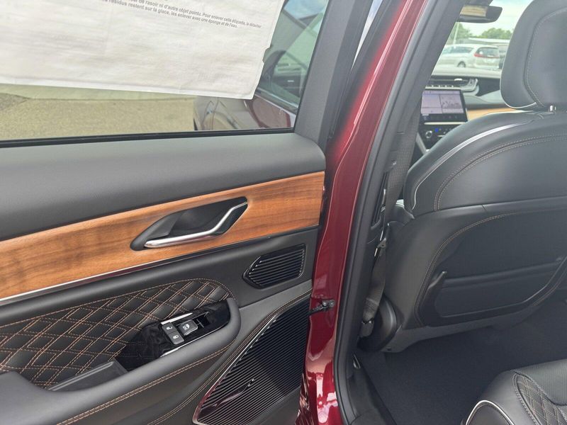 New 2024 Jeep Grand Cherokee 4xe Summit ReserveImage 14
