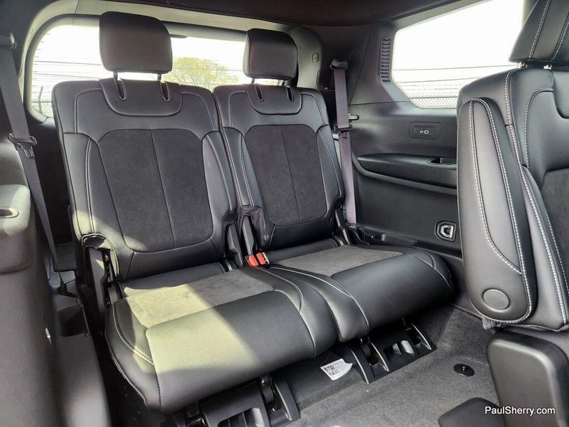 2025 Jeep Grand Cherokee L Altitude X 4x4Image 28