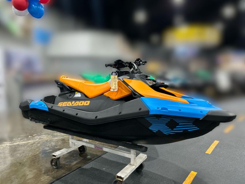 New 2026 Sea-Doo SPARK FOR 3 90 TRIXX (SOUND SYSTEM) Image 16