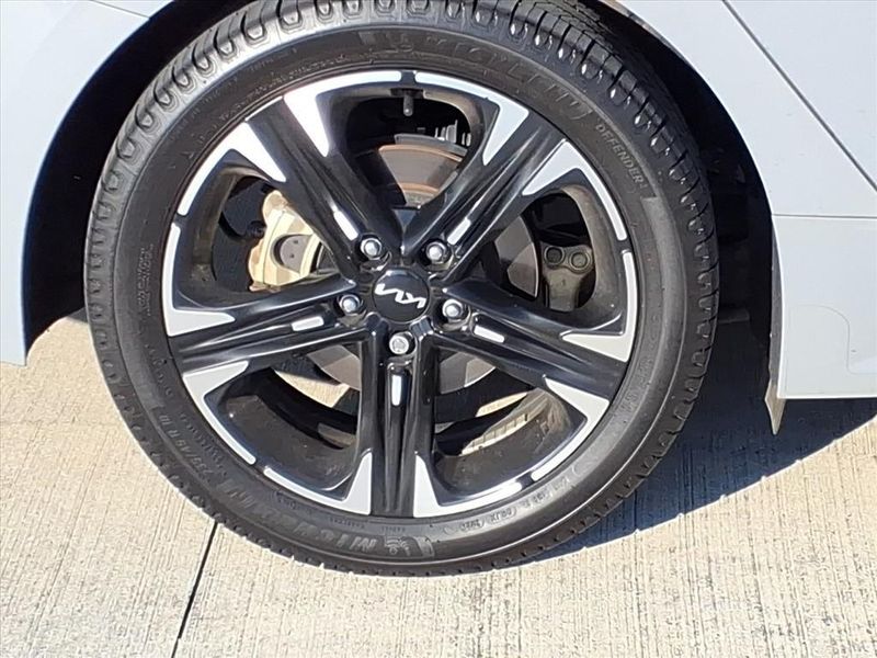 Used 2022 Kia K5 GT-LineImage 12