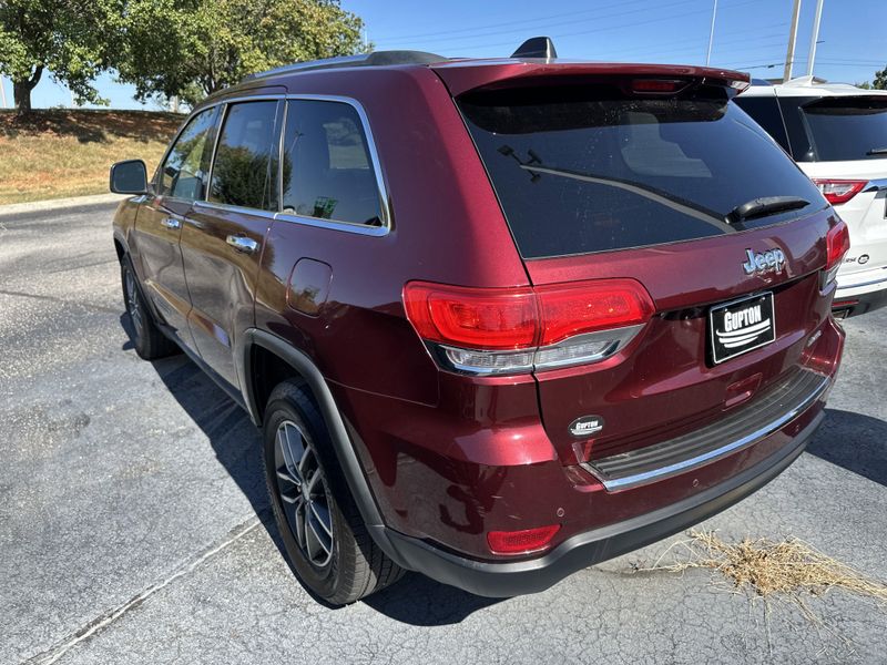 Used 2018 Jeep Grand Cherokee LimitedImage 10