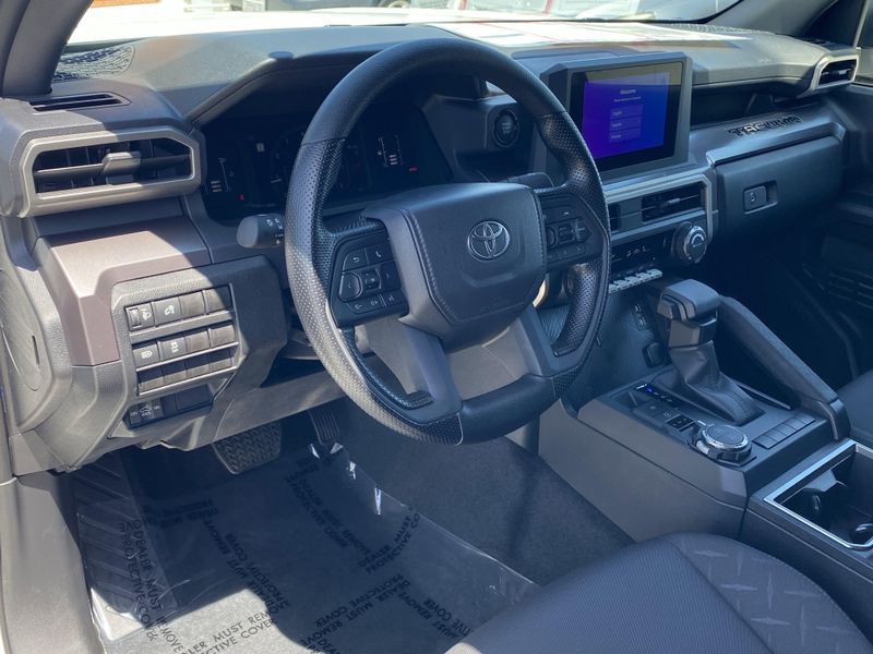 2025 Toyota Tacoma SR5Image 16